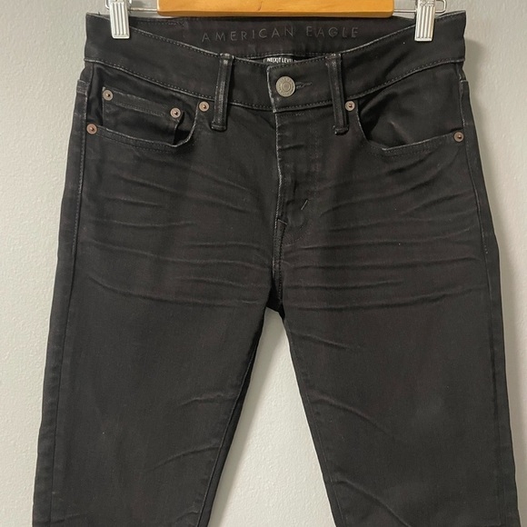 American Eagle Next Level Flex Skinny Jeans in Black. Size 29x32 - Picture 6 of 11